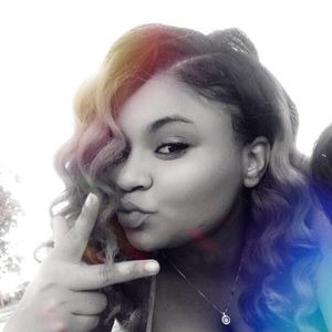 Meet your Posher, Briana